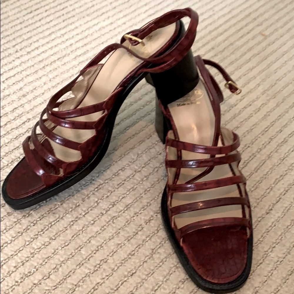 Size 6 1/2 never worn red Freelance sandals